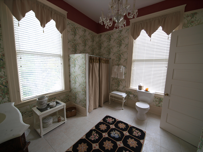 Booth Bath
